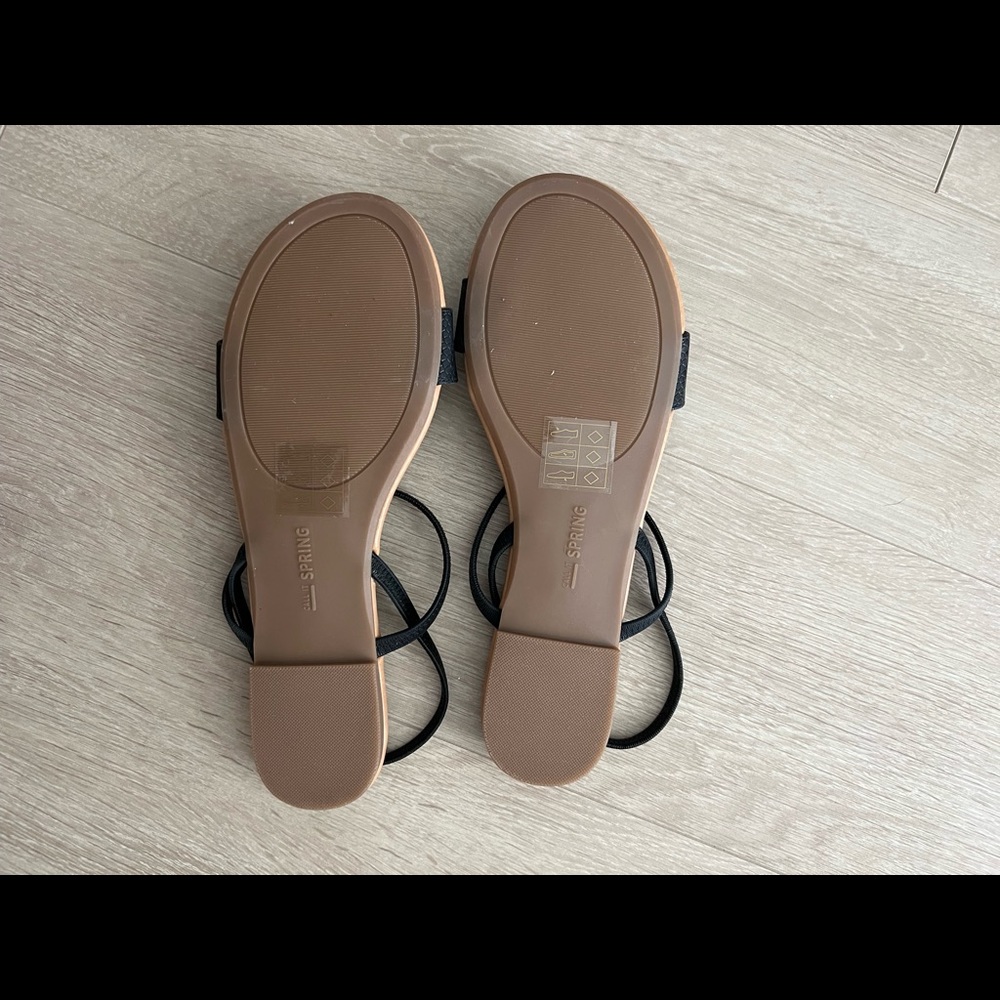 Call it Spring Black Strap sandals - Picture 3 of 4